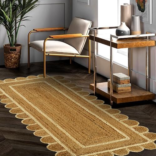 GRUHUM Scalloped Jute Area Rug 2'6"x4'ft Natural Base Off White Trim Handwoven Runner Reversible Soft Braided Farmhouse Jute Runner Rug Indoor EcoFriendly Livingroom Bedroom Kitchen Hallways Enterways