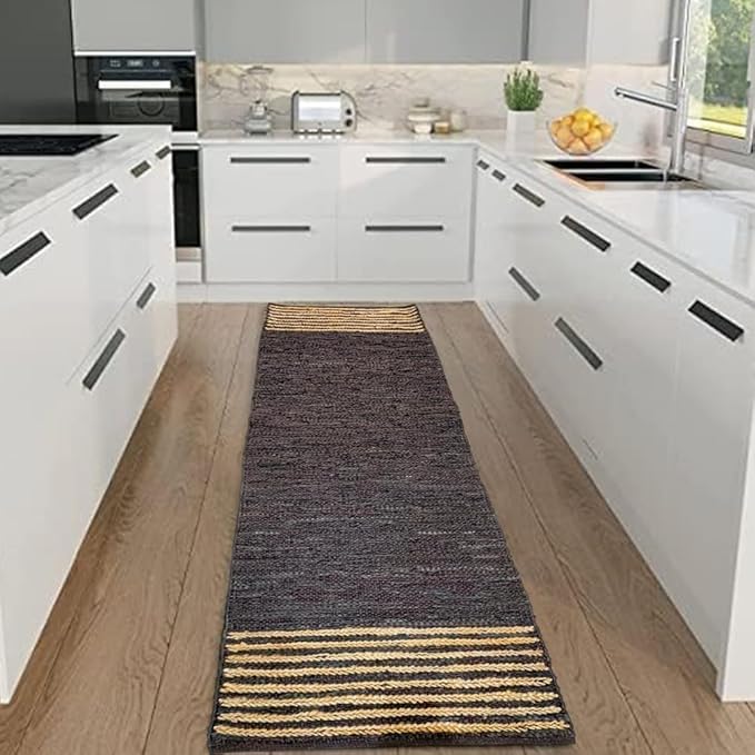 GRUHUM Jute Runner Rug 2'6"x4'ft Natural Fibre Rectangular Jute Area Rug Brown Leather Handwoven Boho Farmhouse Braided Rustic Vintage Eco Friendly Rug Kitchen Livingroom Bedroom Hallways Enterways