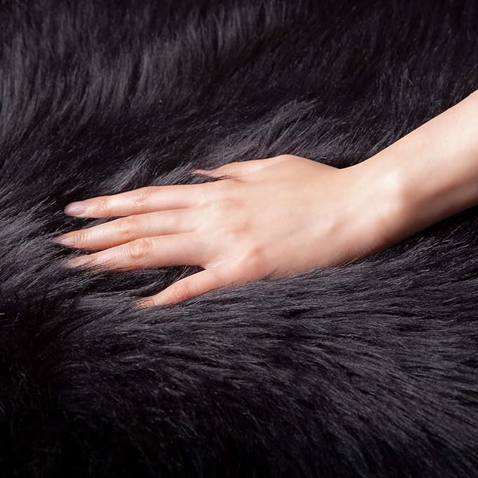 Ashler faux fur rug, Fluffy Shaggy Area Rug Ultra Soft 3 x 3 Feet Round Fur Rug, Black Fuzzy Rug Machine Washable Shag Rug, Nursery Decor Throw Rugs for Bedroom, kids room, Living Room