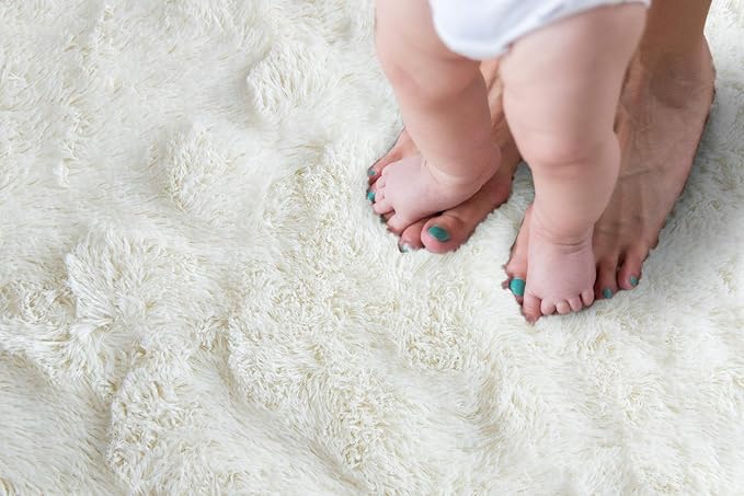 TWINNIS Super Soft Shaggy Rugs Fluffy Carpets 3x5 Feet, Indoor Modern Plush Area Rugs for Living Room Bedroom Kids Room Nursery Home Decor, Upgrade Anti-Skid Rectangular Fuzzy Rug, Cream White