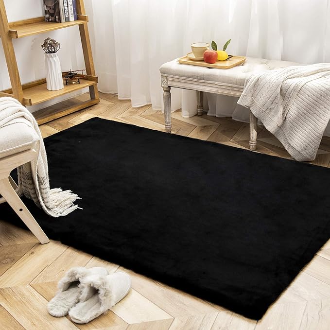 Ashler Faux Fur Rug, Ultra Soft Faux Rabbit Fur, Black Area Rugs, 4 x 6 Feet Rectangle, Machine Washable Nursery Decor Throw Rugs for Bedroom, Kids Room, Living Room