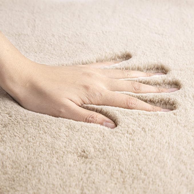 Ashler Faux Fur Rug, Ultra Soft Faux Rabbit Fur, Beige Area Rugs, 4 x 4 Feet Square, Machine Washable Nursery Decor Throw Rugs for Bedroom, Kids Room, Living Room