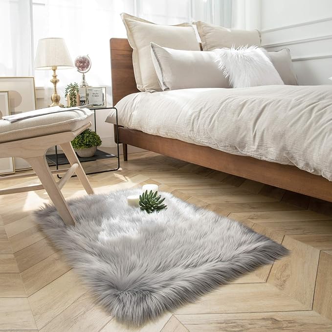 Ashler faux fur rug, Fluffy Shaggy Area Rug Ultra Soft 2 x 2.9 Feet Rectangle Fur Rug Grey Fuzzy Rug Machine Washable Shag Rug, Nursery Decor Throw Rugs for Bedroom, kids room, Living Room