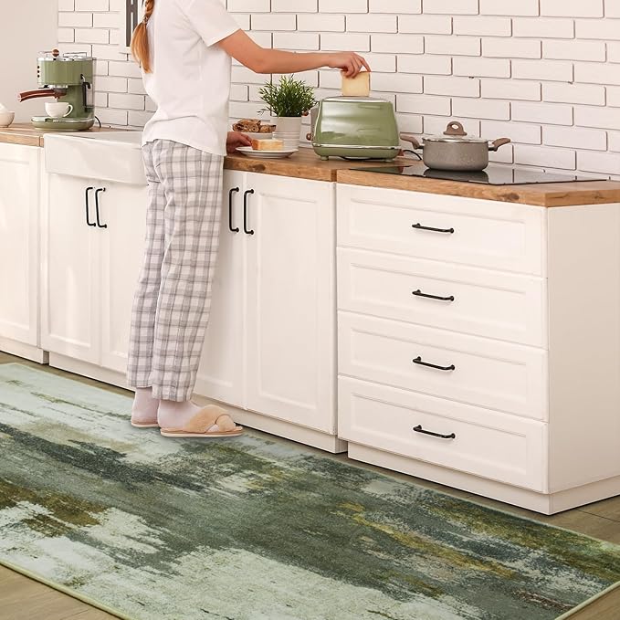 Washable Runner Rug, 2'6''x8' Kitchen Rugs Green Long Runner Rugs with Rubber Backing, Abstract Non-Slip Carpet Runners for Hallways, Kitchen, Bedroom, Laundry, Entrance