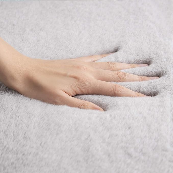 Ashler Faux Fur Rug, Ultra Soft Faux Rabbit Fur, Grey Area Rugs, 4 x 6 Feet Rectangle, Machine Washable Nursery Decor Throw Rugs for Bedroom, Kids Room, Living Room