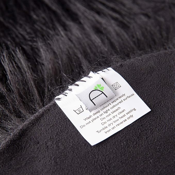 Ashler Faux Fur Rug, Fluffy Shaggy Area Rug Ultra Soft 2 x 2.9 Feet Rectangle Fur Rug Black Fuzzy Rug Machine Washable Shag Rug, Nursery Decor Throw Rugs for Bedroom, Kids Room, Living Room