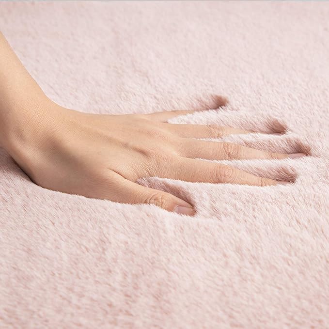 Ashler Faux Fur Rug, Ultra Soft Faux Rabbit Fur, Pink Area Rugs, 4 x 6 Feet Rectangle, Machine Washable Nursery Decor Throw Rugs for Bedroom, Kids Room, Living Room