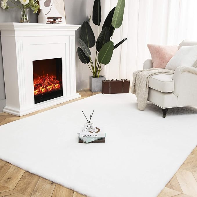 Ashler Faux Fur Rug, Ultra Soft Faux Rabbit Fur, White Area Rugs, 6 x 9 Feet Rectangle, Machine Washable Nursery Decor Throw Rugs for Bedroom, Kids Room, Living Room