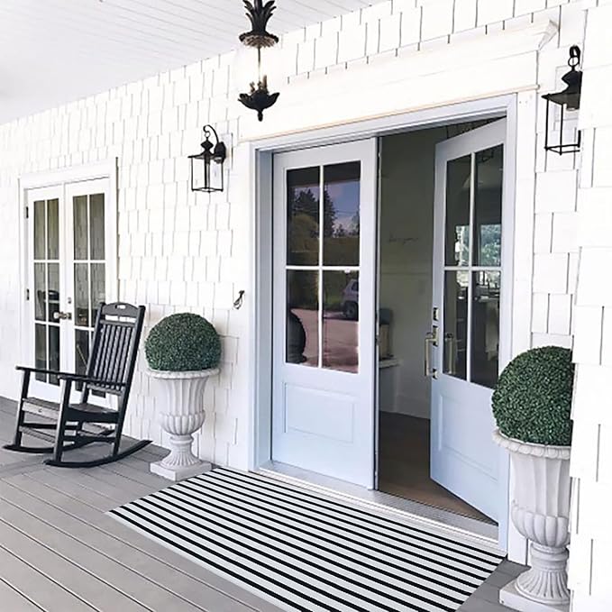 Black and White Outdoor Rug 2' x 4.3' Striped Front Porch Rug Hand-Woven Cotton Rug Machine Washable Floor Mat Indoor/Outdoor Area Rug for Layered Door Mats/Farmhouse/Living Room (2' x 4.3')