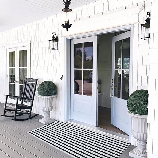 Black and White Outdoor Rug 2' x 4.3' Striped Front Porch Rug Hand-Woven Cotton Rug Machine Washable Floor Mat Indoor/Outdoor Area Rug for Layered Door Mats/Farmhouse/Living Room (2' x 4.3')