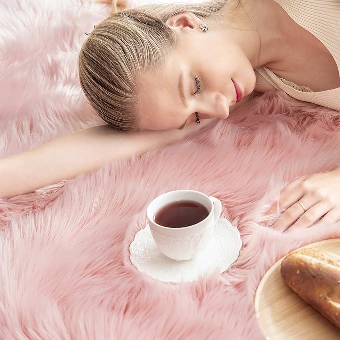 Ashler faux fur rug, Fluffy Shaggy Area Rug Ultra Soft 3 x 5 Feet Rectangle Fur Rug Pink Fuzzy Rug Machine Washable Shag Rug, Nursery Decor Throw Rugs for Bedroom, kids room, Living Room