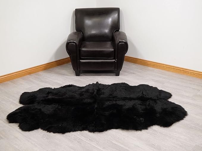 HUAHOO Premium Genuine Sheepskin Rug Black Real Australia Sheepskin Natural Luxury Fluffy Lambskin Fur Area Rug Seat Covers for Kids Bedroom Sofa Chair Cover Pets Dogs Mat Quarto Pelt/4' x 6' Black