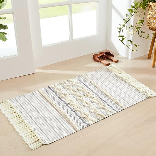 Washable Cotton Throw Rugs with Fringe, Boho Chic Modern Farmhouse Tufted Cute Vintage 2x3 Small Area Rugs for Bathroom Kitchen Bedroom Laundry Entryway Indoor Front Door Mat Thin Pile