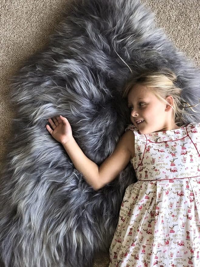 HUAHOO Premium Genuine Sheepskin Rug Grey Real Australia Sheepskin Natural Lambskin Fur Area Rug Seat Covers for Kids Bedroom Sofa Chair Cover Pets Dogs Mat Single Pelt/2'x 3' Silver Grey