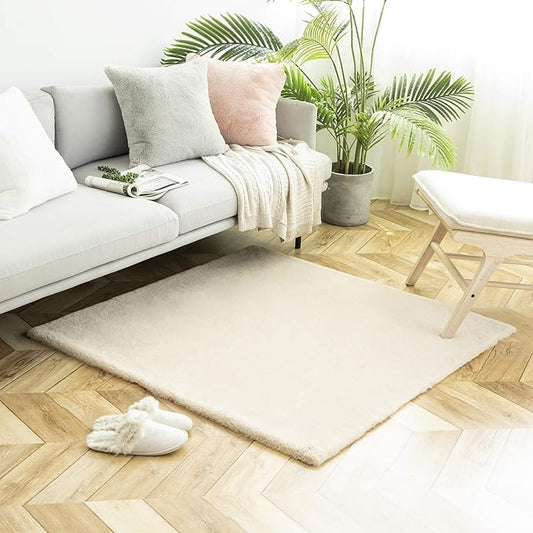 Ashler Faux Fur Rug, Ultra Soft Faux Rabbit Fur, Beige Area Rugs, 4 x 4 Feet Square, Machine Washable Nursery Decor Throw Rugs for Bedroom, Kids Room, Living Room