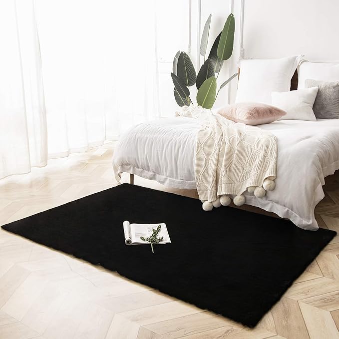 Ashler Faux Fur Rug, Ultra Soft Faux Rabbit Fur, Black Area Rugs, 4 x 6 Feet Rectangle, Machine Washable Nursery Decor Throw Rugs for Bedroom, Kids Room, Living Room