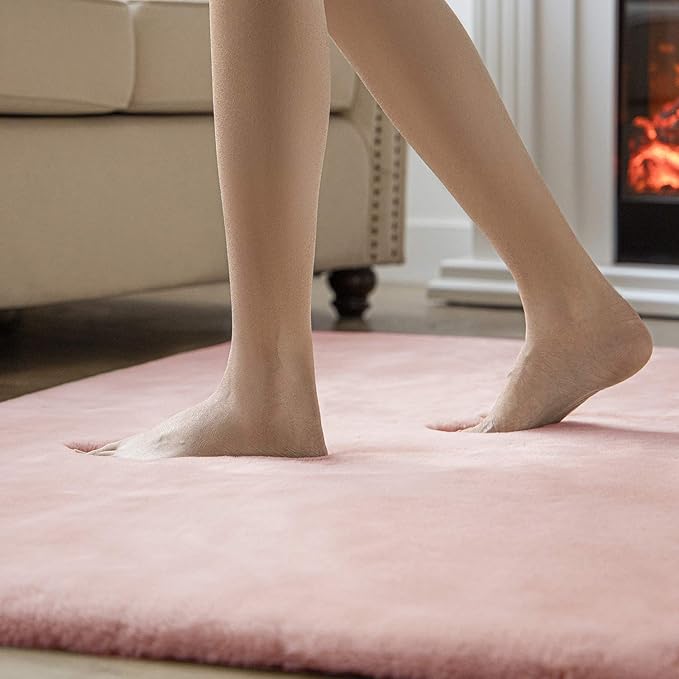 Ashler Faux Fur Rug, Ultra Soft Faux Rabbit Fur, Pink Area Rugs, 4 x 6 Feet Rectangle, Machine Washable Nursery Decor Throw Rugs for Bedroom, Kids Room, Living Room