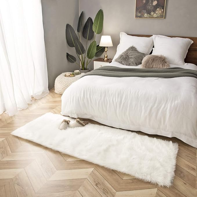 Ashler faux fur rug, Fluffy Shaggy Area Rug Ultra Soft 2.2 x 6 Feet Rectangle Fur Rug, White Fuzzy Rug Machine Washable Shag Rug, Nursery Decor Throw Rugs for Bedroom, kids room, Living Room