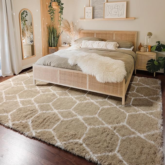 ONASAR Area Rugs for Bedroom Living Room, Washable 4x6 Fluffy Beige and White Throw Rug Floor Mat for Home Decor Aesthetic, Geometric Soft Shaggy Plush Carpet for Kids Teen Nursery Dorm Office
