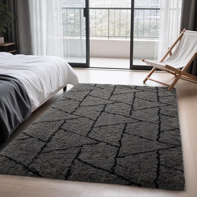 Zentavio Area Rugs for Living Room Rugs for Bedroom 4x6 Carpet Fluffy Fuzzy Soft Shag Aesthetic Plush High Pile Gray Throw Rug for Nursery Kids Room Dorm Triangle Grey
