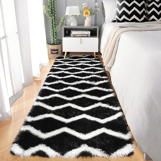 RUGTUDER Soft Fluffy Runner Rug for Bedroom, 2x6 Washable Plush Fuzzy Shaggy Bedside Rugs Black and White Striped Chevron Rugs, Non Slip Long Rug for Living Room Boys Room Kids Nursery Teen Dorm Decor