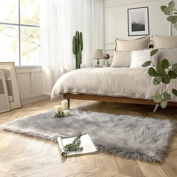 Ashler faux fur rug, Fluffy Shaggy Area Rug Ultra Soft 3 x 5 Feet Rectangle Fur Rug Grey Fuzzy Rug Machine Washable Shag Rug, Nursery Decor Throw Rugs for Bedroom, kids room, Living Room
