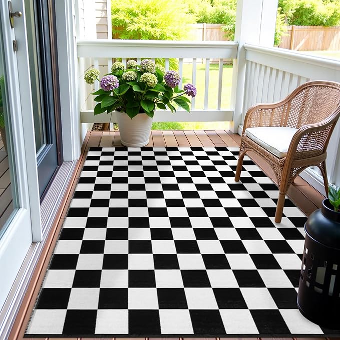 Seavish Checkered Rug, 5x6.5 Ft Black and White Outdoor Rug Moroccan Checkerboard Mat Washable Runner Rug Cotton Woven for Hallway Front Door Bedroom Entryway Kitchen Floor Reversible Area Rugs