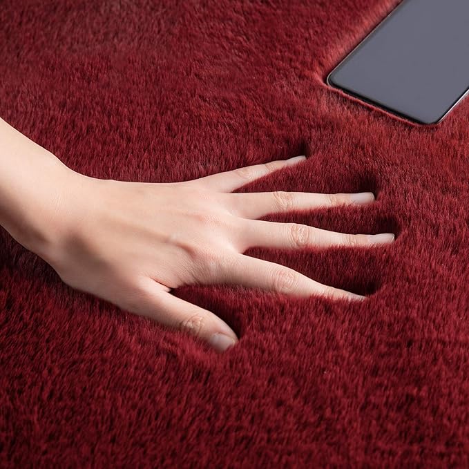 Ashler Faux Fur Rug, Ultra Soft Faux Rabbit Fur, Red Area Rugs, 3 x 3 Feet Round, Machine Washable Nursery Decor Throw Rugs for Bedroom, Kids Room, Living Room