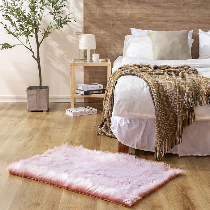 Ashler faux fur rug, Fluffy Shaggy Area Rug Ultra Soft 2 x 2.9 Feet Rectangle Fur Rug Frosted Bottom Pink Fuzzy Rug Machine Washable Shag Rug, Nursery Decor Throw Rugs for Bedroom, Living Room