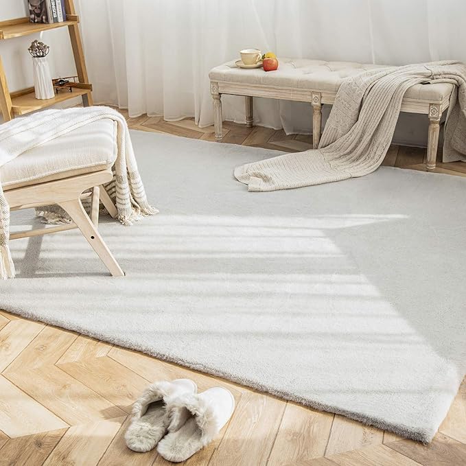 Ashler Faux Fur Rug, Ultra Soft Faux Rabbit Fur, Grey Area Rugs, 6 x 9 Feet Rectangle, Machine Washable Nursery Decor Throw Rugs for Bedroom, Kids Room, Living Room