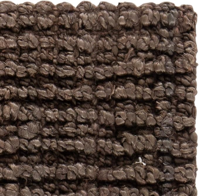 SAFAVIEH Natural Fiber Collection Accent Rug - 4' x 6', Brown, Handmade Chunky Textured Jute 0.75-inch Thick, Ideal for High Traffic Areas in Entryway, Living Room, Bedroom (NF447D)