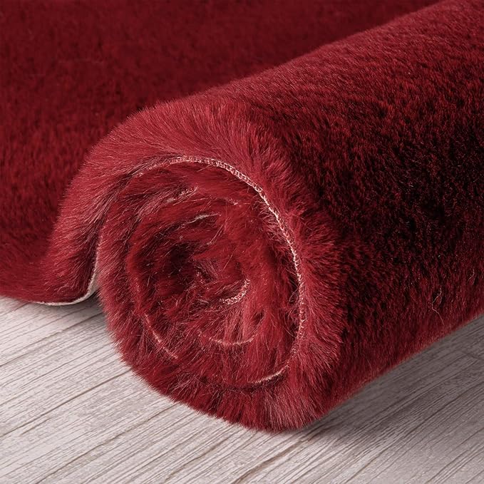 Ashler Faux Fur Rug, Ultra Soft Faux Rabbit Fur, Red Area Rugs, 3 x 3 Feet Round, Machine Washable Nursery Decor Throw Rugs for Bedroom, Kids Room, Living Room