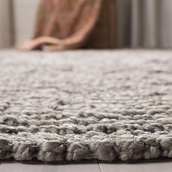 SAFAVIEH Natural Fiber Collection Runner Rug - 2'6" x 8', Light Grey, Handmade Chunky Textured Jute 0.75-inch Thick, Ideal for High Traffic Areas in Living Room, Bedroom (NF447G)