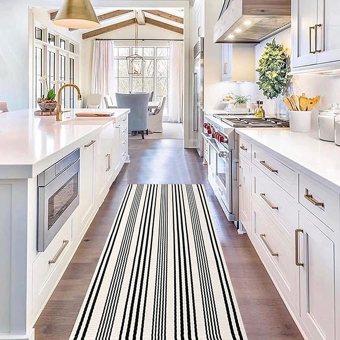 Black and White Striped Outdoor Rug 24'' x 51''Farmhouse Front Porch Mat Hand-Woven Machine Washable Layered Door Mats for Entryway/Bedroom