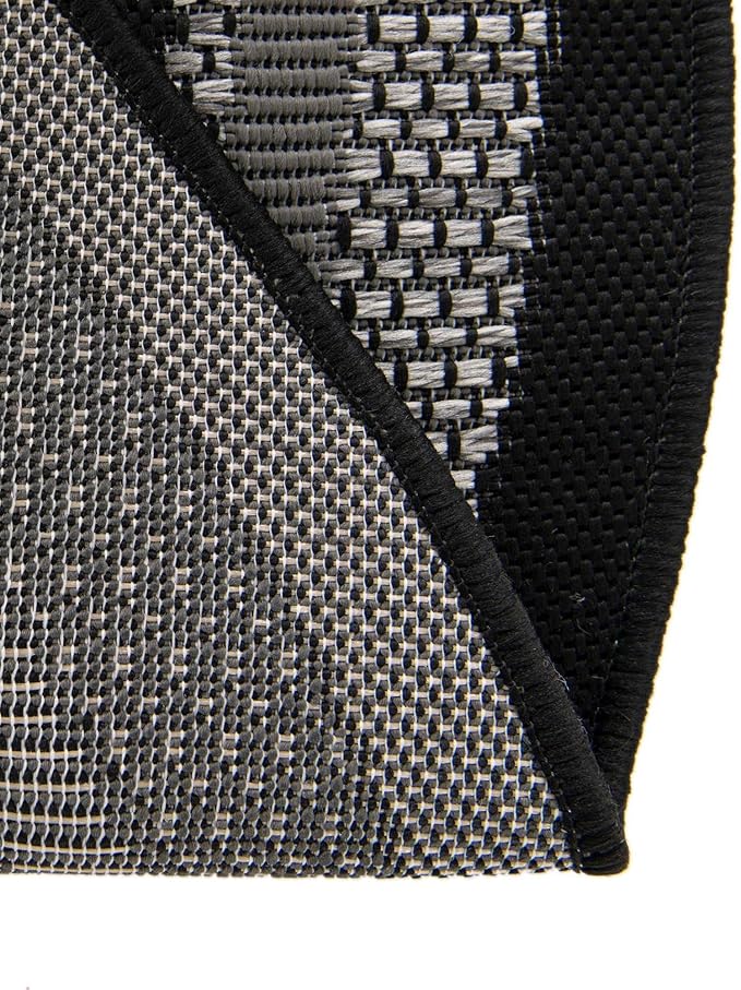 Unique Loom Outdoor Border Collection Area Rug - Multi Border (6' Round, Gray/ Black)