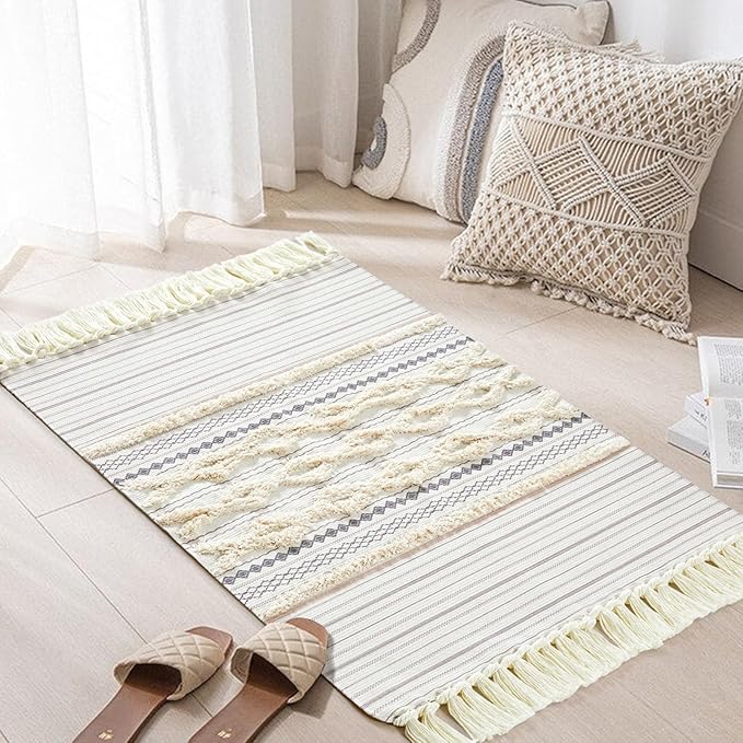 Washable Cotton Throw Rugs with Fringe, Boho Chic Modern Farmhouse Tufted Cute Vintage 2x3 Small Area Rugs for Bathroom Kitchen Bedroom Laundry Entryway Indoor Front Door Mat Thin Pile