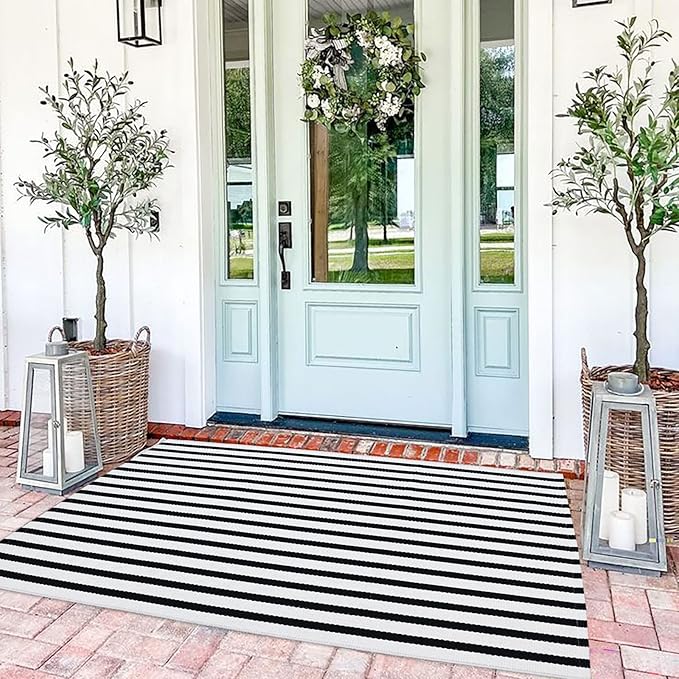 Black and White Outdoor Rug 3' x 5' Striped Front Porch Rug Hand-Woven Cotton Rug Machine Washable Floor Mat Indoor/Outdoor Area Rug for Layered Door Mats/Farmhouse/Living Room (3' x 5')