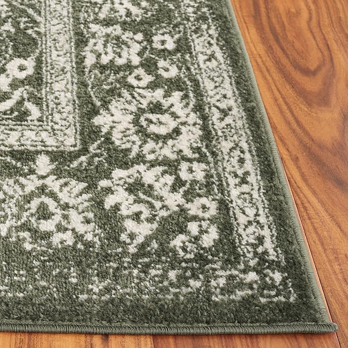SAFAVIEH Adirondack Collection Runner Rug - 2'6" x 8', Green & Ivory, Geometric Design, Ideal for High Traffic Areas in Entryway, Kitchen & Bathroom (ADR109Y-28)