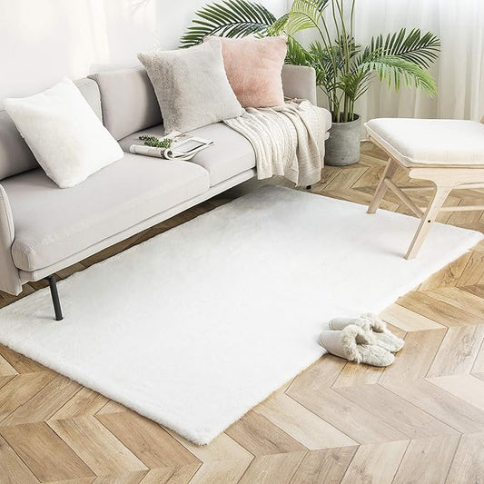 Ashler Faux Fur Rug, Ultra Soft Faux Rabbit Fur, White Area Rugs, 4 x 6 Feet Rectangle, Machine Washable Nursery Decor Throw Rugs for Bedroom, Kids Room, Living Room