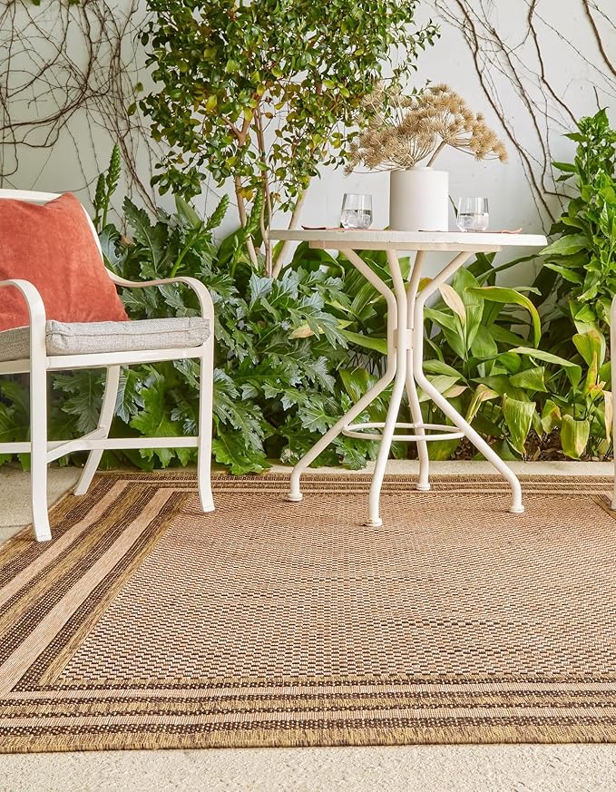 Unique Loom Outdoor Border Collection Area Rug - Multi Border (4' 1" x 6' 1" Rectangle, Light Brown/ Brown)