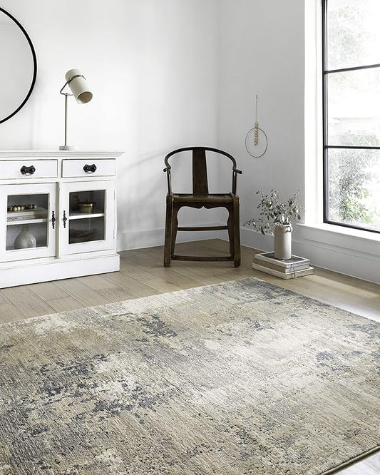 Loloi Teagan Collection 6'-7" x 9'-2" Area Rug in Sand/Mist - Large, Soft Neutral Rug, High-Traffic for Living Room, Bedroom, Home Office, Dining Area