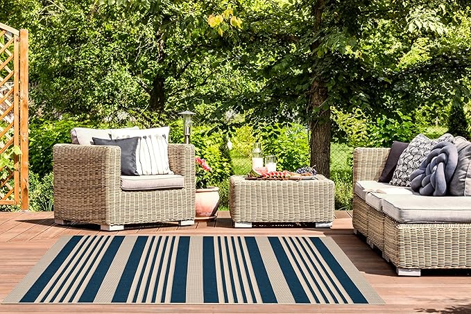 SAFAVIEH Courtyard Collection Area Rug - 6'7" x 9'6", Navy & Beige, Non-Shedding & Easy Care, Indoor/Outdoor & Washable-Ideal for Patio, Backyard, Mudroom (CY6062-268)