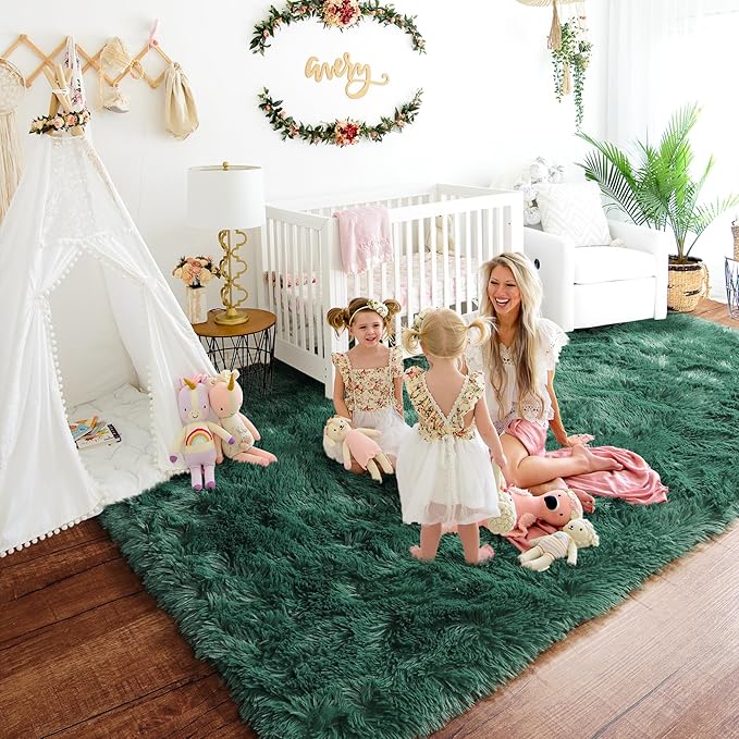 RUGTUDER Fluffy Dark Green Christmas Rug Carpet for Bedroom Living Room, 5x8 Feet Area Rugs for Boys Kids Girls Bedroom Decor, Soft Shaggy Plush Floor Rug for Baby Nursery, Washable Non-Slip