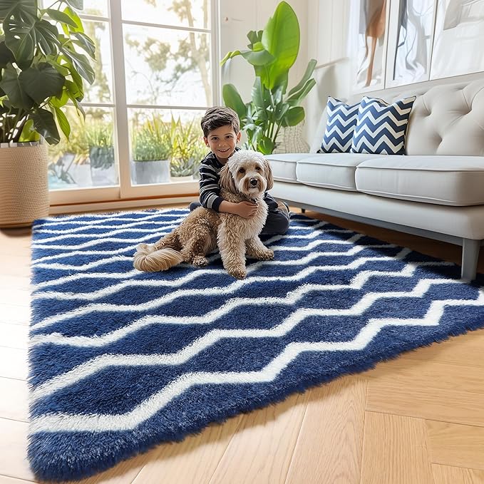 RUGTUDER Fluffy Rugs for Bedroom, 4x6 Washable Shag Striped Rug Fuzzy Plush Rug for Living Room, Chevron Pattern Soft Shaggy Area Rug for Kids Boys Room Teen Dorm Classroom Decor, Navy Blue and White