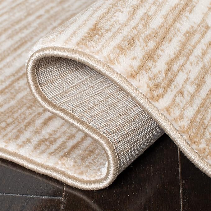 SAFAVIEH Vision Collection Area Rug - 5'1" x 7'6", Creme, Modern Ombre Tonal Chic Design, Non-Shedding & Easy Care, Ideal for High Traffic Areas in Living Room, Bedroom (VSN606F)