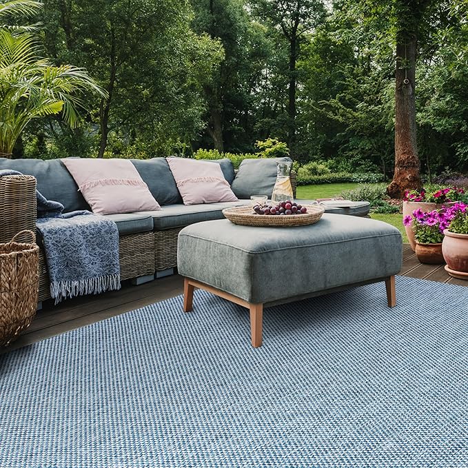SAFAVIEH Courtyard Collection Area Rug - 9' x 12', Navy & Grey, Non-Shedding & Easy Care, Indoor/Outdoor & Washable-Ideal for Patio, Backyard, Mudroom (CY8521-36821)
