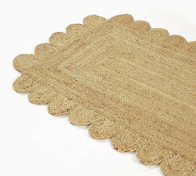 GRUHUM Scalloped Jute Runner Rug 2'6"x4'ft Natural Fibre Rectangular Boho Reversible Handwoven Soft Rustic Vintage Farmhouse Jute Area Rug Indoor EcoFriendly Livingroom Kitchen Hallways Enterways