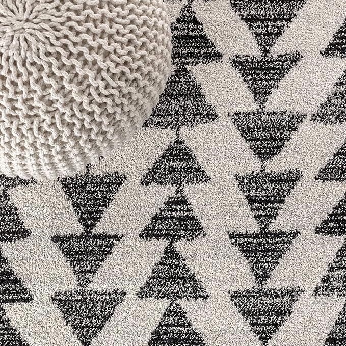 JONATHAN Y MOH206A-28 Aisha Moroccan Triangle Geometric Indoor Farmhouse Runner Rug Bohemian Minimalistic Easy-Cleaning Bedroom Kitchen Living Room Non Shedding, 2 X 8, Cream,Black