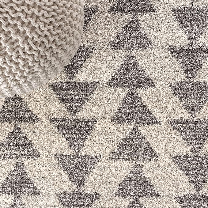 JONATHAN Y MOH206B-28 Aisha Moroccan Triangle Geometric Indoor Farmhouse Runner Rug Bohemian Minimalistic Easy-Cleaning Bedroom Kitchen Living Room Non Shedding, 2 X 8, Cream,Gray