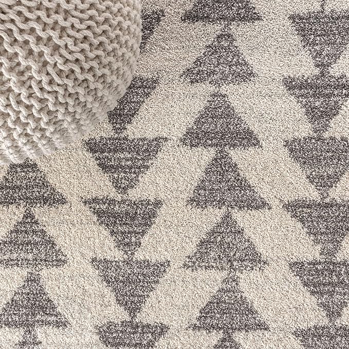 JONATHAN Y MOH206B-220 Aisha Moroccan Triangle Geometric Runner Rug, Bohemian, Minimalistic for Bedroom, Kitchen, Living Room, Easy-Cleaning, Cream/Gray, 2 ft. x 20 ft.